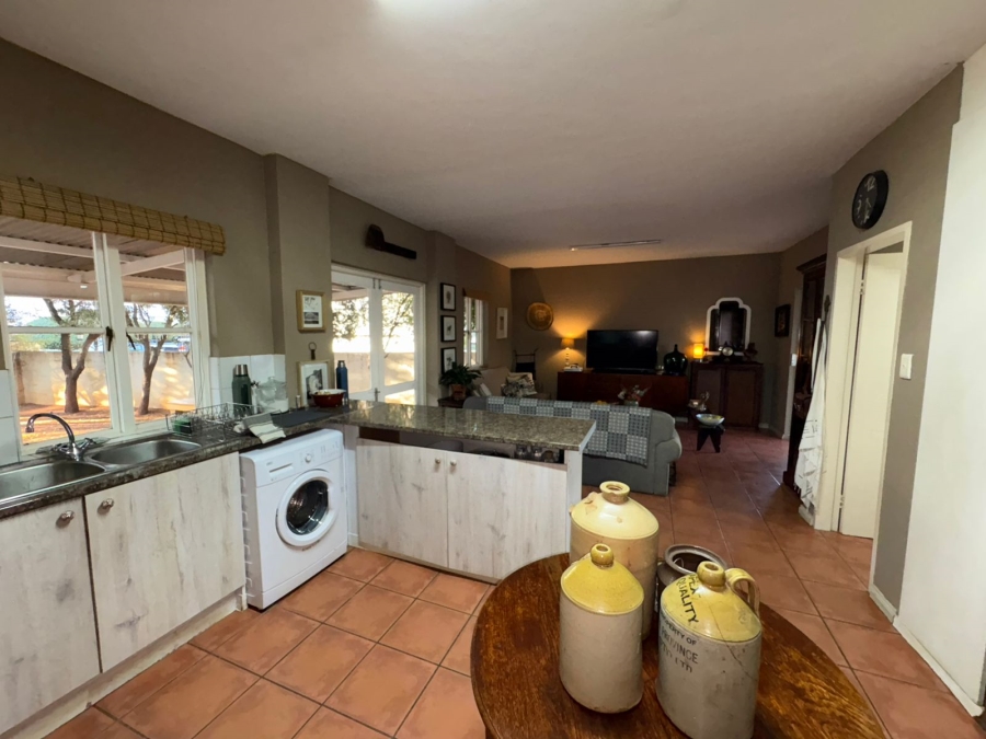 2 Bedroom Property for Sale in Waterval East North West